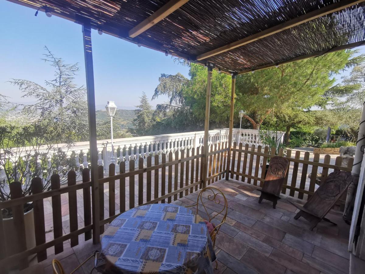 Bed and Breakfast Tikazela - Domaine Ombre Et Lumiere Saint-Jean-de-Muzols Exterior foto