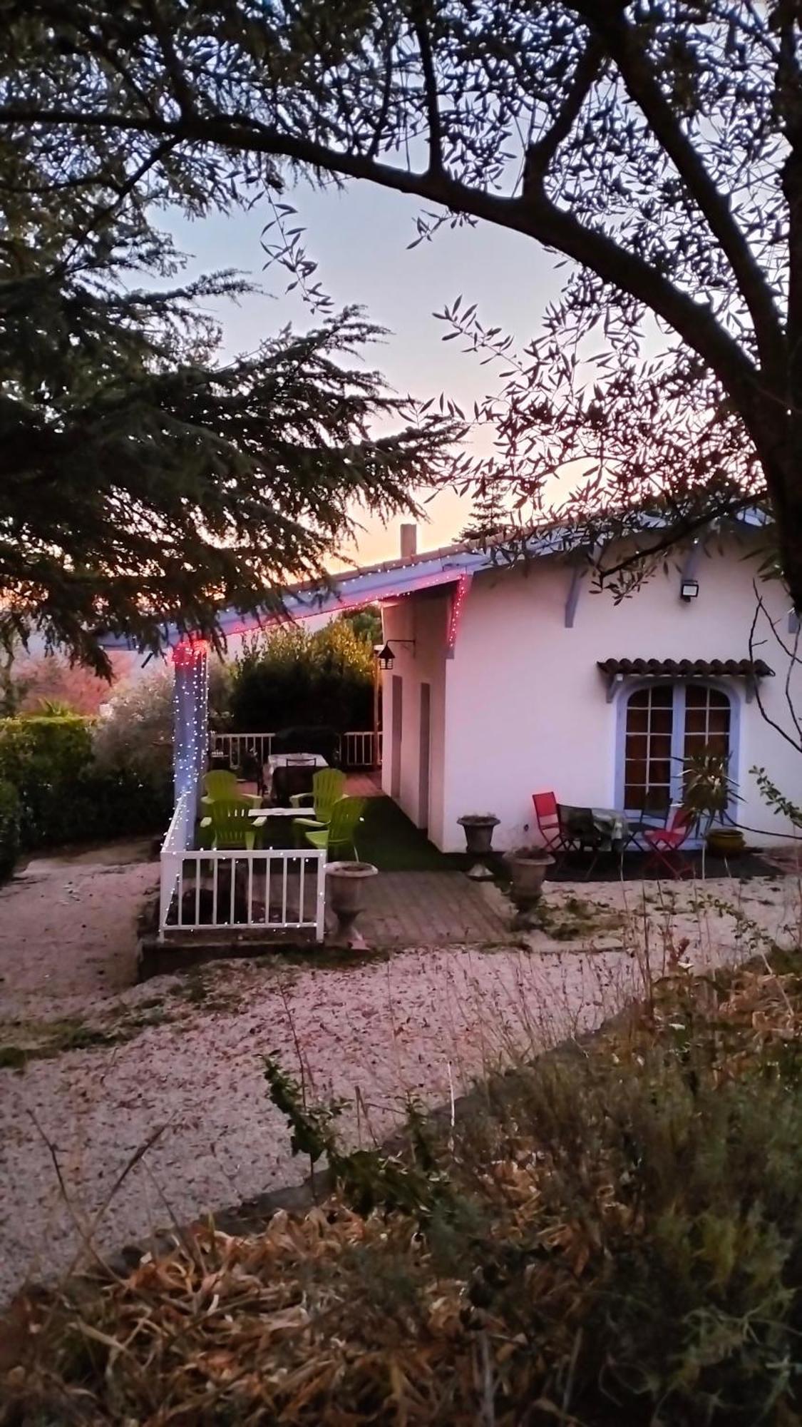 Bed and Breakfast Tikazela - Domaine Ombre Et Lumiere Saint-Jean-de-Muzols Exterior foto